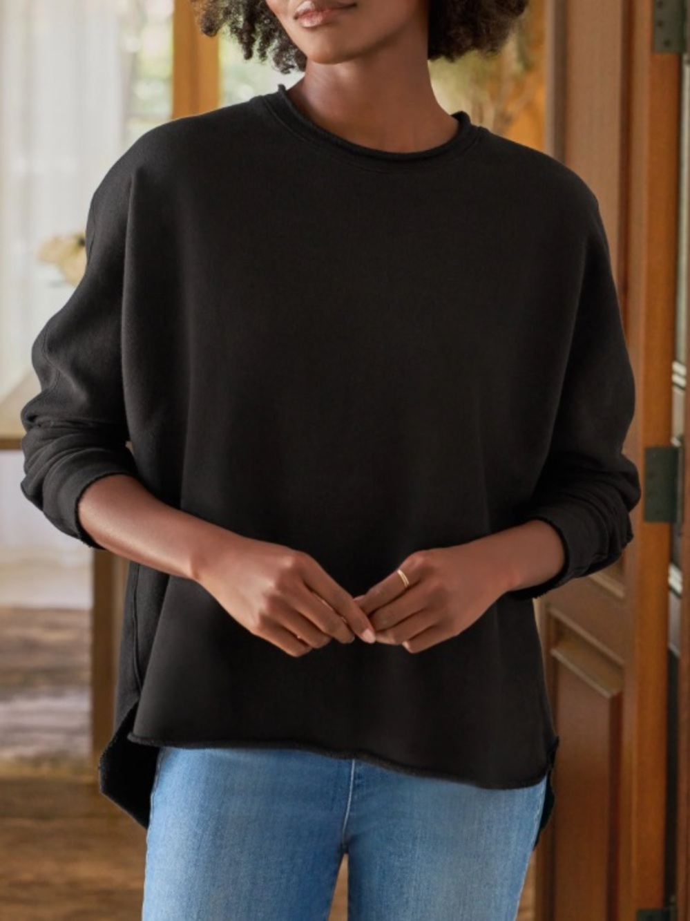 Frank and Eileen Anna Long Sleeve Capelet in Black Size Medium Minimalist Casual